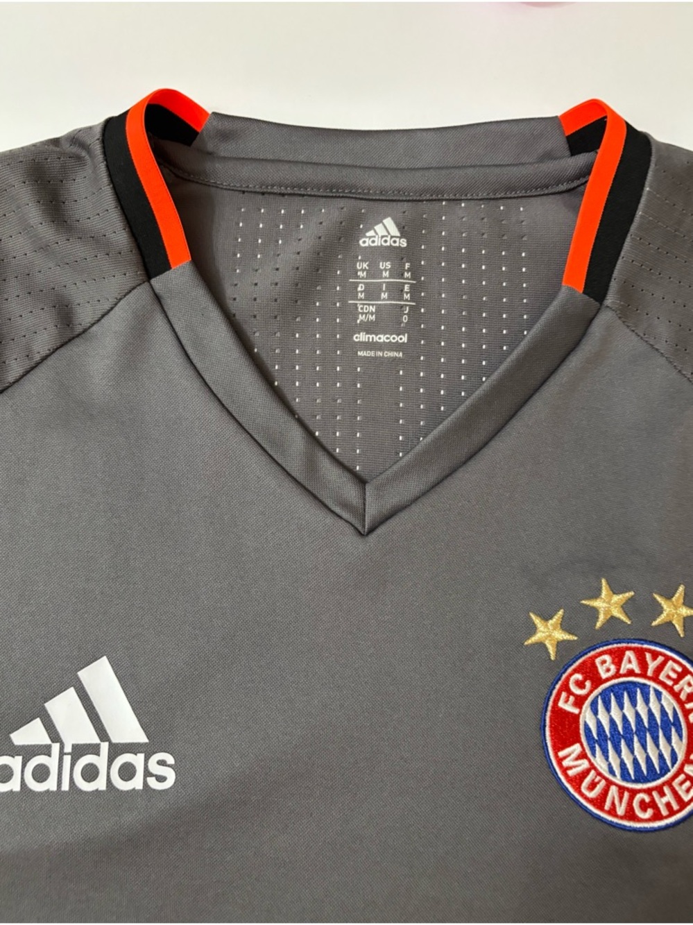 Adidas FC Bayern Munich Gray Away Jersey size medium - Picture 4 of 7